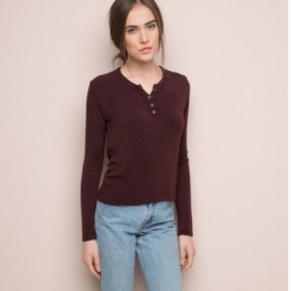 ✨ Brandy Melville Callan burgundy long sleeve✨